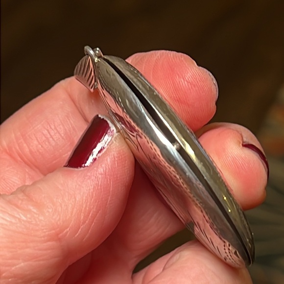 Vintage large etched sterling silver 925 oval locket necklace pendant - Picture 4 of 7